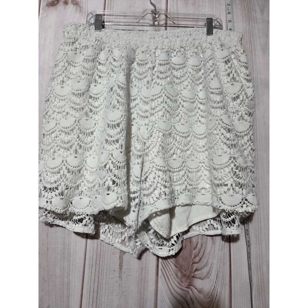 Lane Bryant White Crochet Lace Shorts High Rise Elastic Waist Plus Size 18/20‎